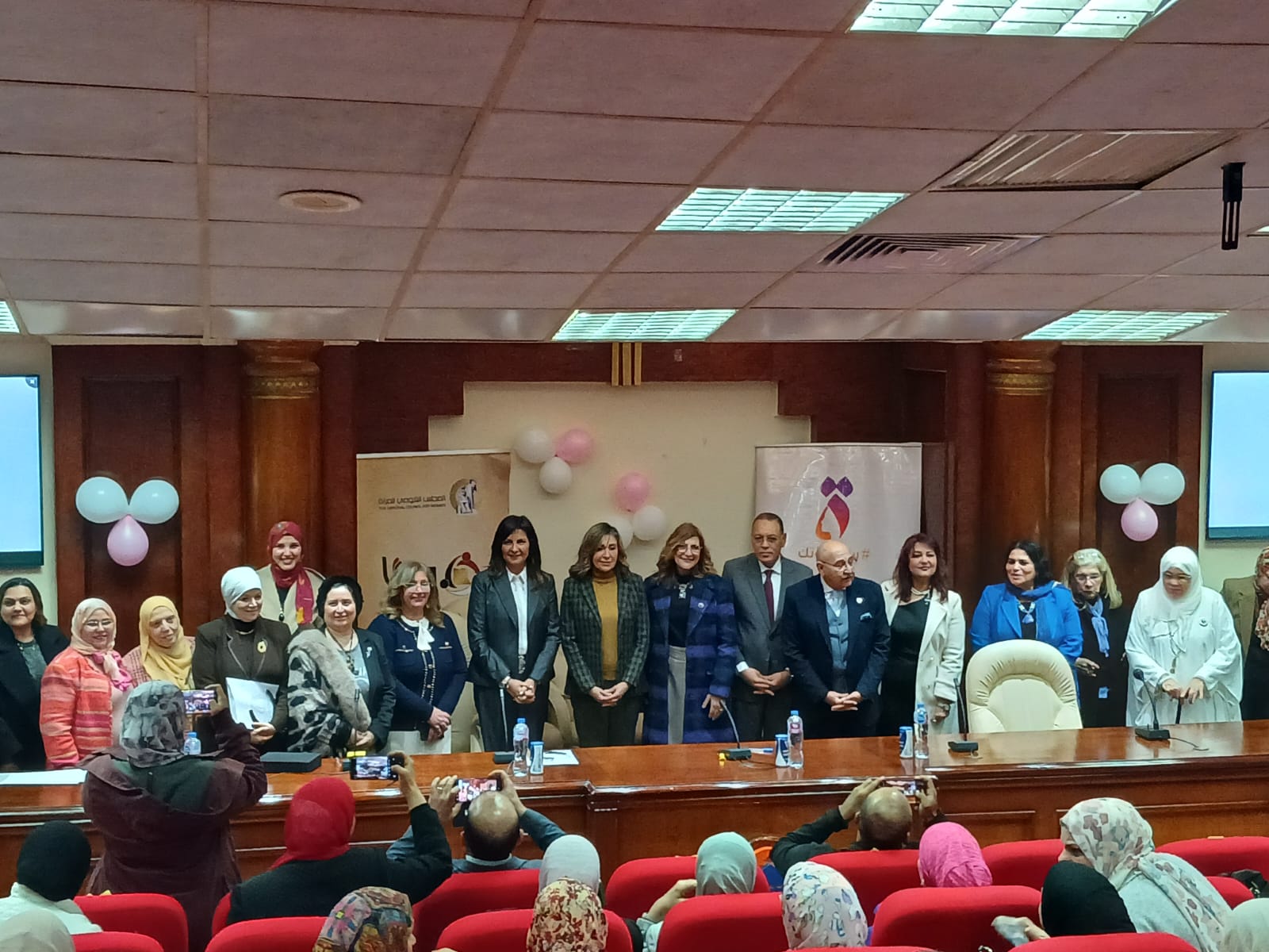 جامعة 6 اكتوبر تحتفل بعيد الأم واليوم العالمي للمرأة